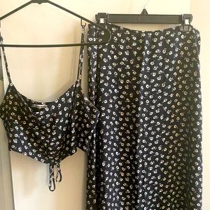 Reformation skirt & crop top Daisy print set